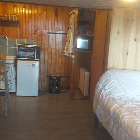 Couette-café Ferme Des Combettes 3*