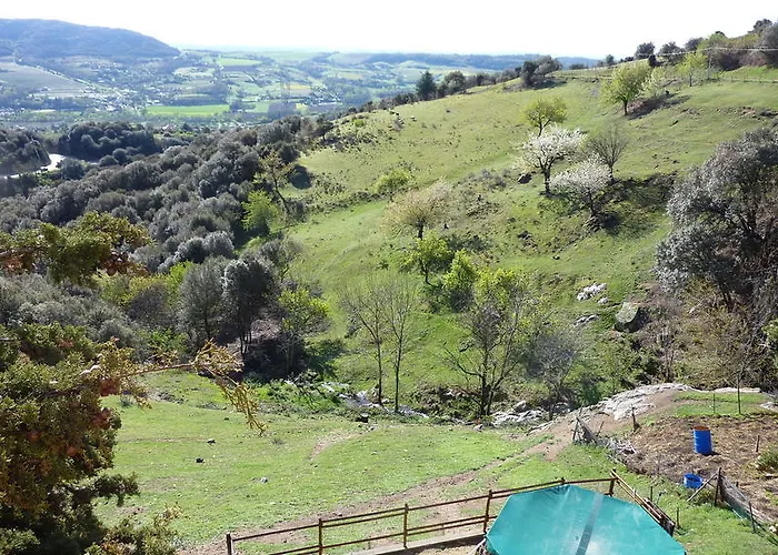فندق مبيت وإفطار Ferme Des Combettes 3*