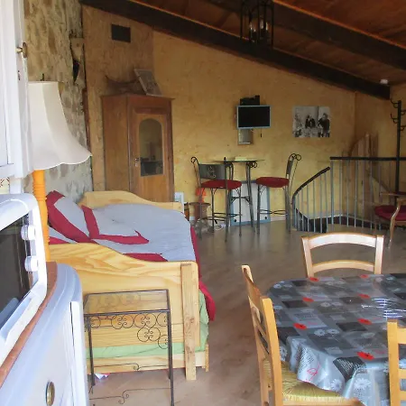 Ferme Des Combettes Oda ve Kahvaltı